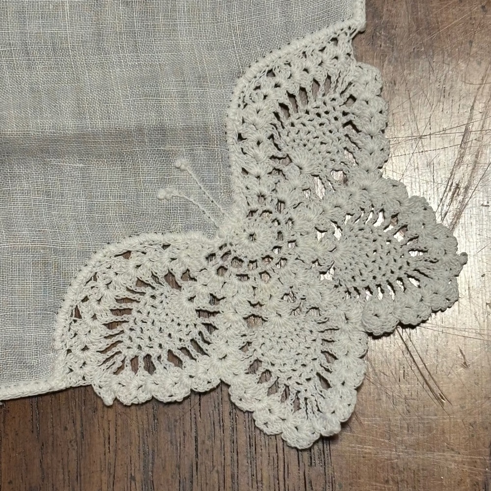 Vintage White Butterfly Crochet Lace Linen Handkerchief